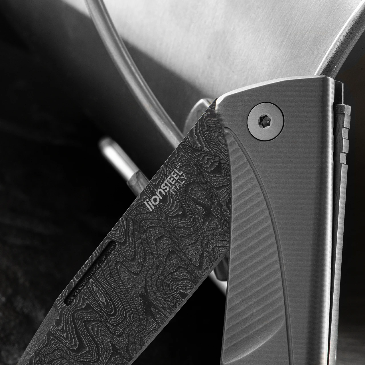 Lion Steel Thrill Damascus 8 Lion Steel Thrill Damascus - Image 8