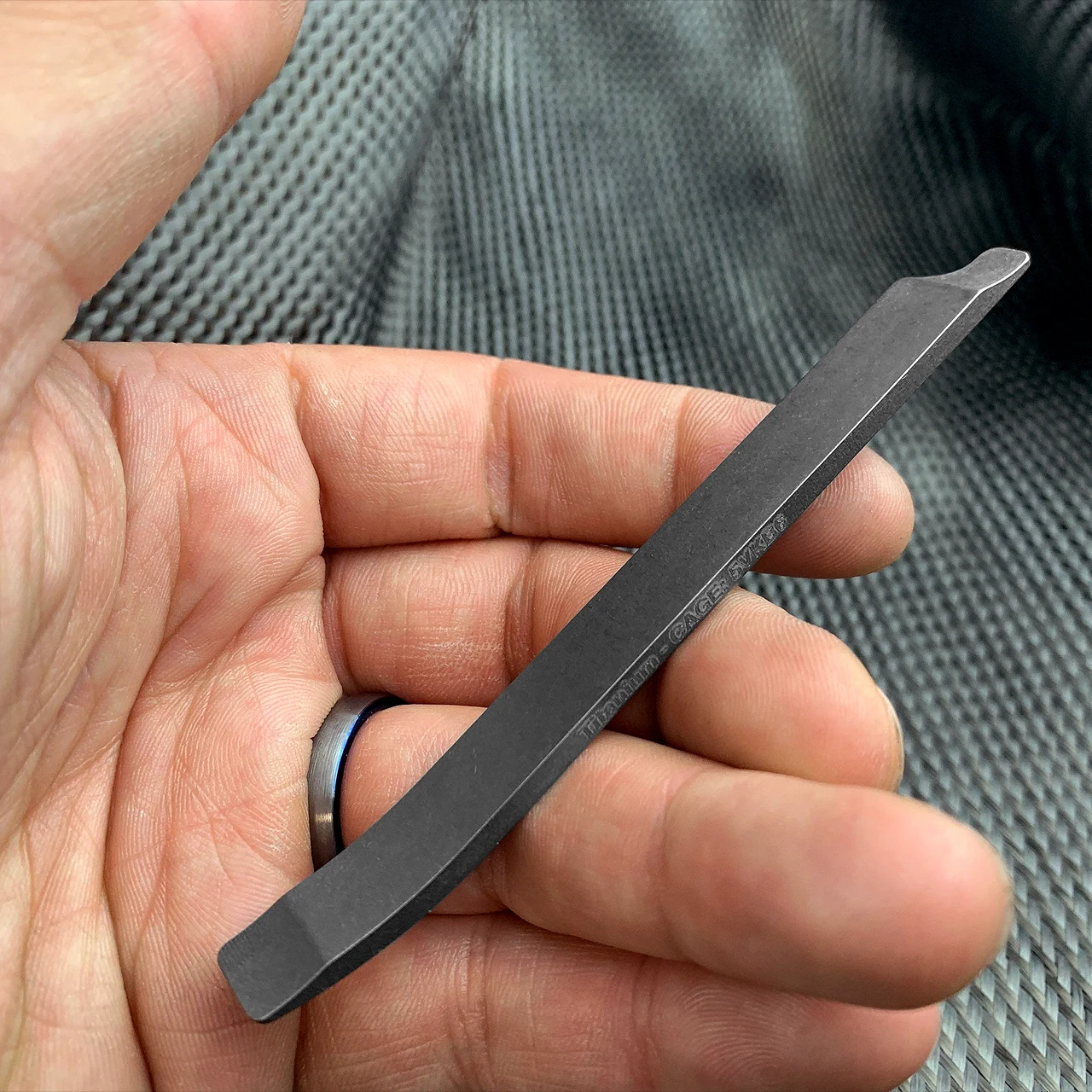 Maratac Titanium Fulcro Leva Tool 1 Maratac Titanium Fulcro Leva Tool