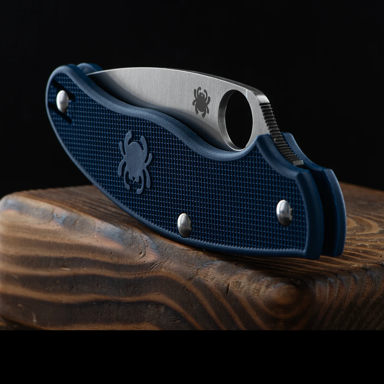 Spyderco UK Penknife Lightweight Dark Blue CPM SPY27 1 Spyderco UK Penknife Lightweight Dark Blue CPM SPY27