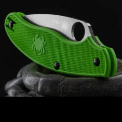Spyderco UK Penknife Salt Green -GearNest Shop SC94PGR.4 20298.1663670864.1280.1280 53833.1663932164