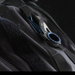 CRKT Compano Sheepsfoot - Carabiner Knife -GearNest Shop carabiner4 96501.1676039797