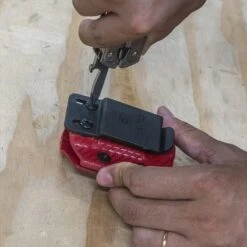 Clip And Carry Leatherman Free P2 Sheath -GearNest Shop clp028det3 1 89792.1587420577