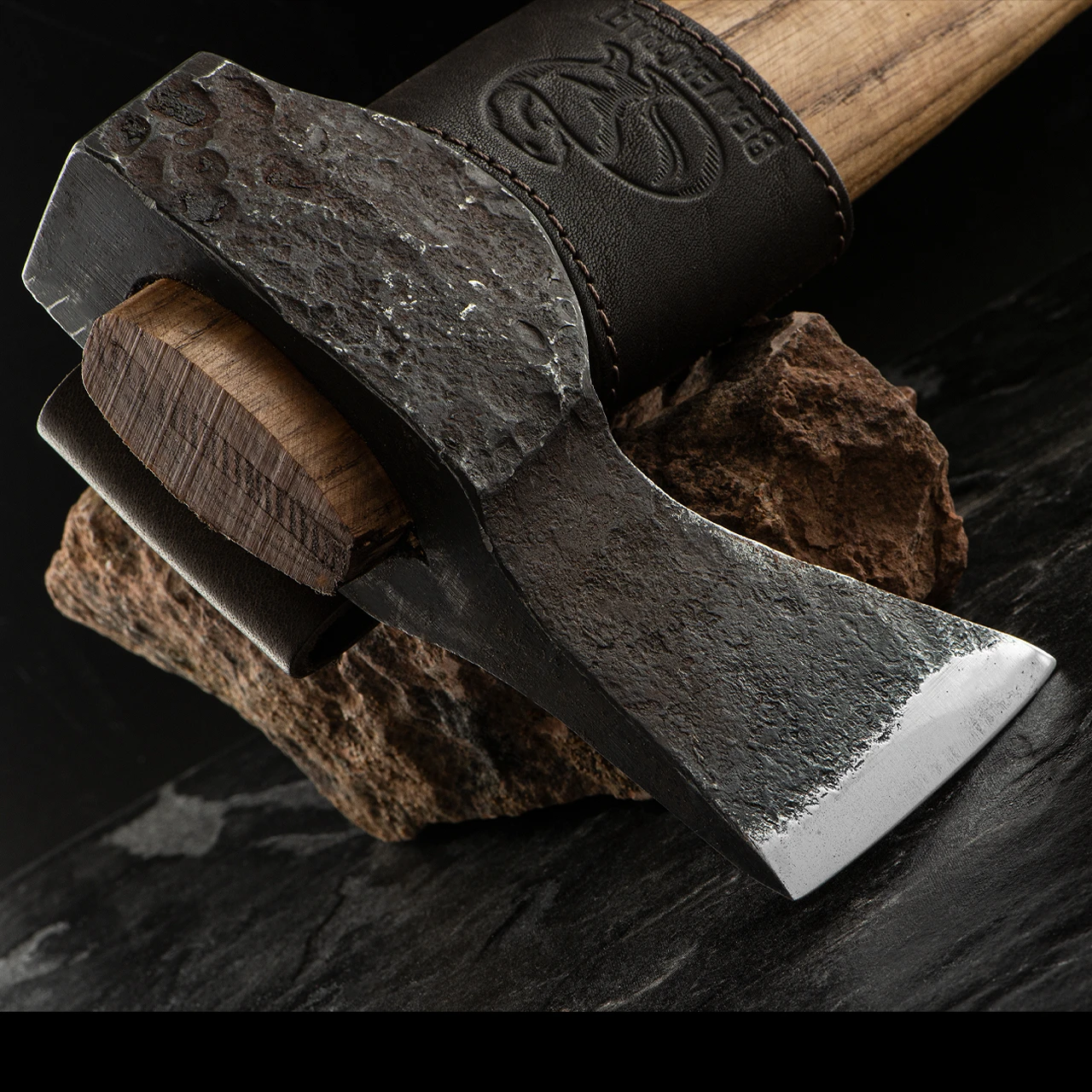 Beavercraft Compact Axe 2 Beavercraft Compact Axe - Image 2