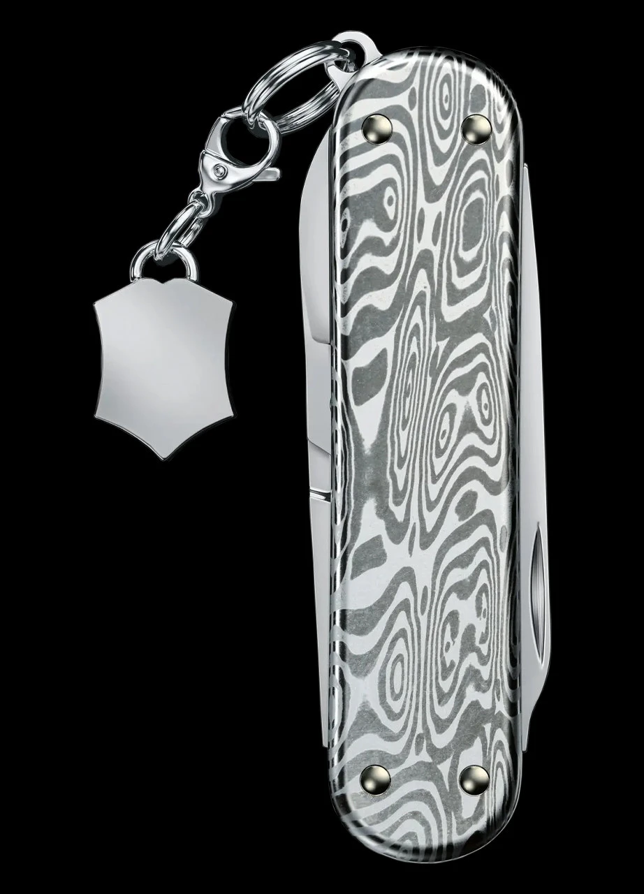 Victorinox Classic SD Brilliant Damascus 7 Victorinox Classic SD Brilliant Damascus - Image 7