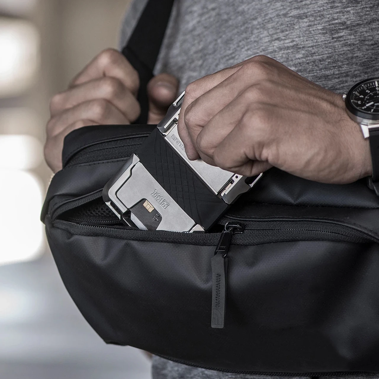 Dango M1 Titanium Maverick Tactical Wallet 2 Dango M1 Titanium Maverick Tactical Wallet - Image 2