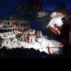 Fenix LR50R Searchlight