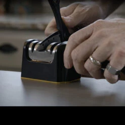 Work Sharp Pull Through Kitchen Sharpener -GearNest Shop K09DX296det2 27005.1651753805