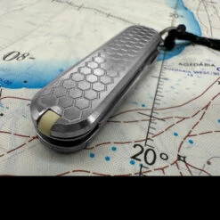 Maratac Victorinox Classic Scales Honeycomb -GearNest Shop MAR102.3 94627.1695998662.1280.1280 31910.1696333030