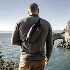 Matador Freerain Waterproof Packable Hip Pack 10 Matador Freerain Waterproof Packable Hip Pack -GearNest Shop MAT FRHP001BKdet3 00039.1634131933