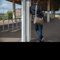 Magforce Gemini Sling Bag Waxed Canvas -GearNest Shop MF W0498 BRoutdoor3 87440.1689678067.1280.1280 77915.1689945483