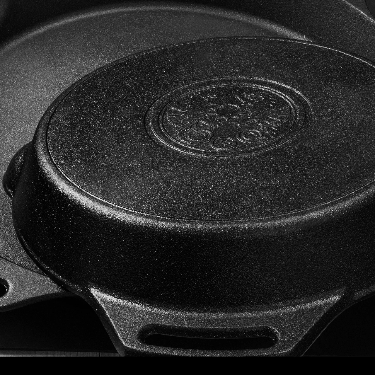 Petromax Two Handled Skillet 1 Petromax Two Handled Skillet