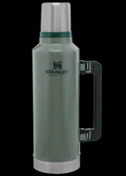 STANLEY CLASSIC LEGENDARY BOTTLE 1.9L -GearNest Shop Stanley Leg.Classic 1.9L GREEN.1 20817.1692363829