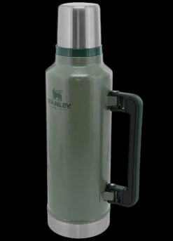 STANLEY CLASSIC LEGENDARY BOTTLE 1.9L -GearNest Shop Stanley Leg.Classic 1.9L GREEN 83459.1692363829