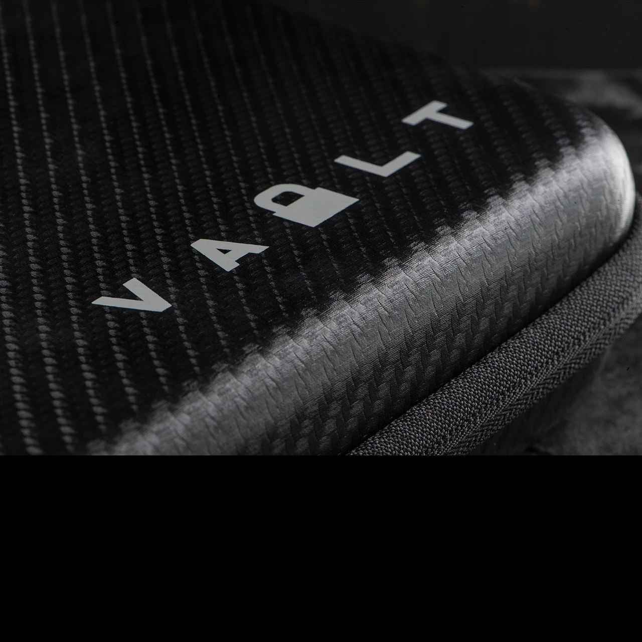 Vault EDC Case Faux Carbon Fibre 5 Vault EDC Case Faux Carbon Fibre - Image 5