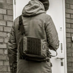 Magforce Cougar 500D Waterproof Portfolio Bag -GearNest Shop cougar4 17579.1646916748.1280.1280 58933.1660645643.1280.1280 84806.1671704257