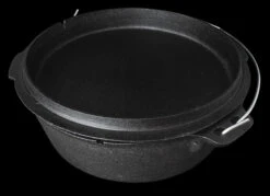 Petromax Dutch Oven With Legs -GearNest Shop p4 px ft6det 1 90750.1591180793